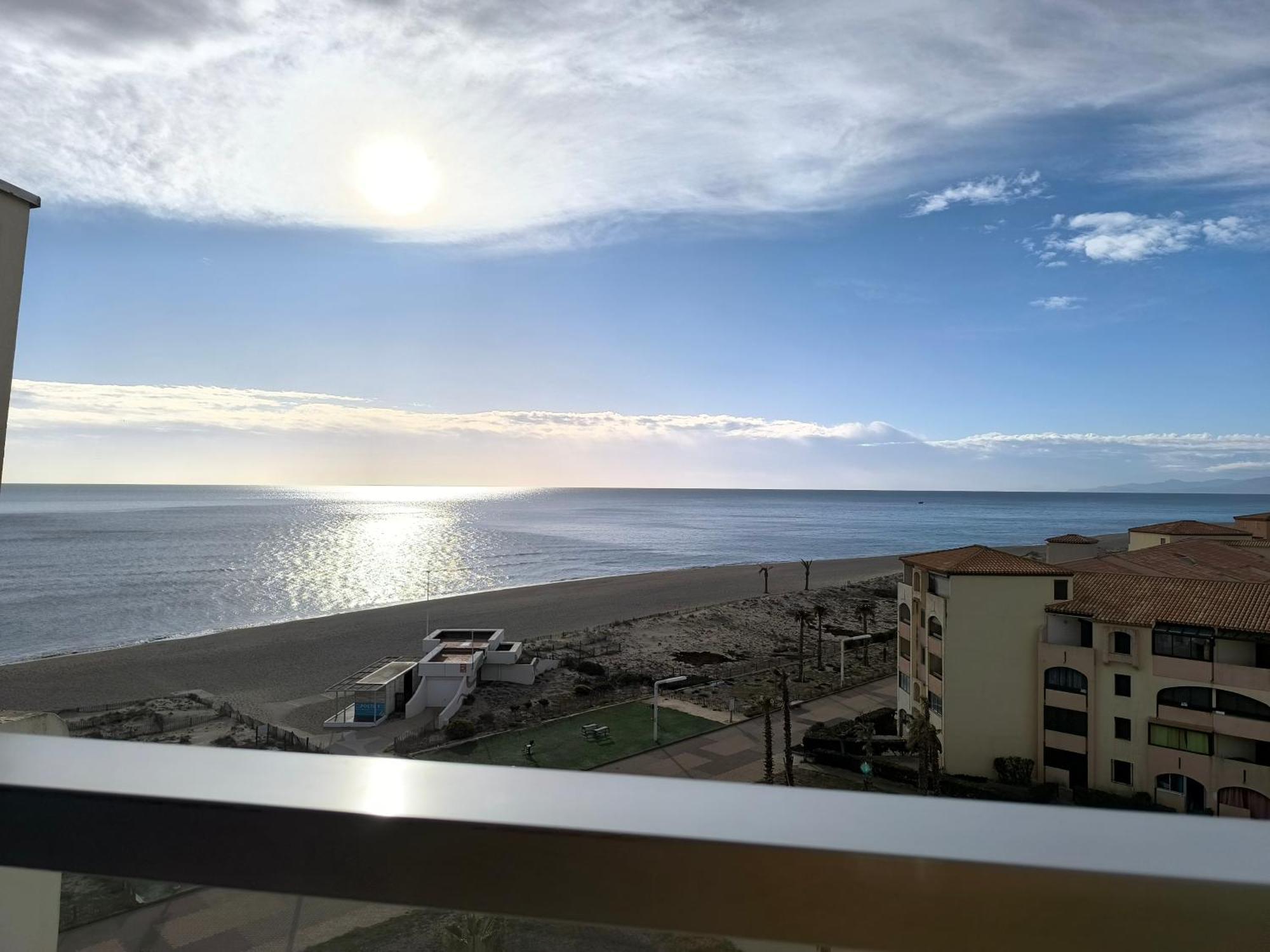 Appartement De Vacances - Splendide Vue Sur Mer, Parking Prive Le Barcares Exterior photo